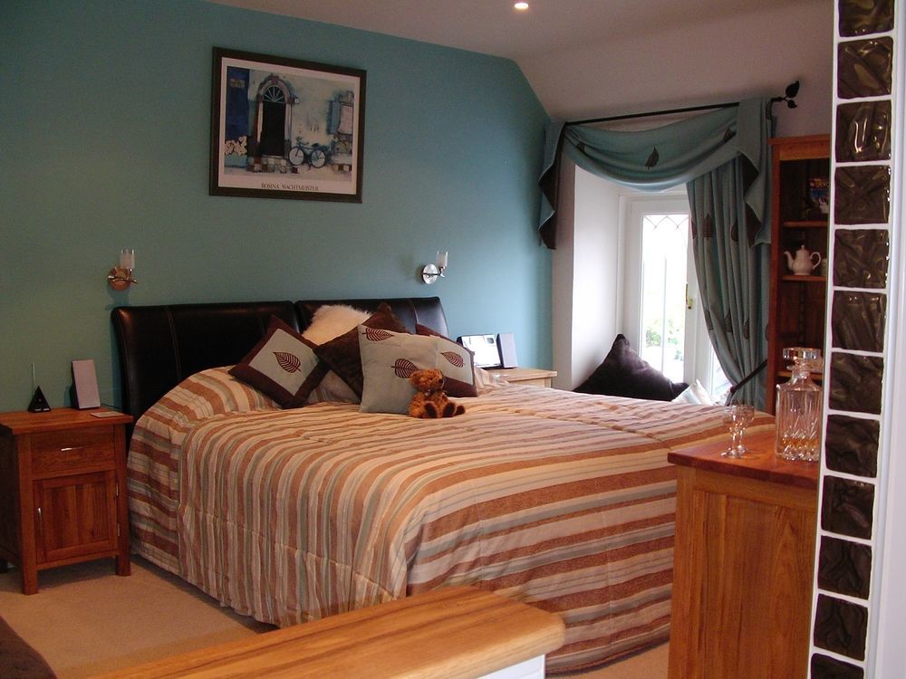 סידמות' The Salty Monk Bed & Breakfast מראה חיצוני תמונה