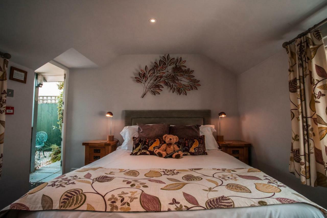 סידמות' The Salty Monk Bed & Breakfast חדר תמונה